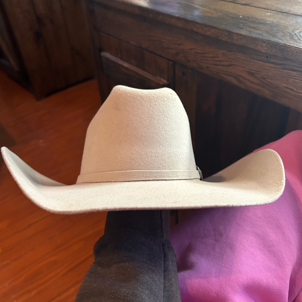 Cavender's Cream Cowboy Hat